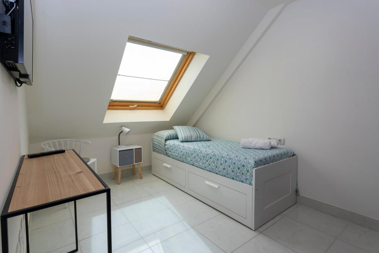 Apartment Nautilus Atico, 3 Dormitorios, Puerto, By Bookindenia *
